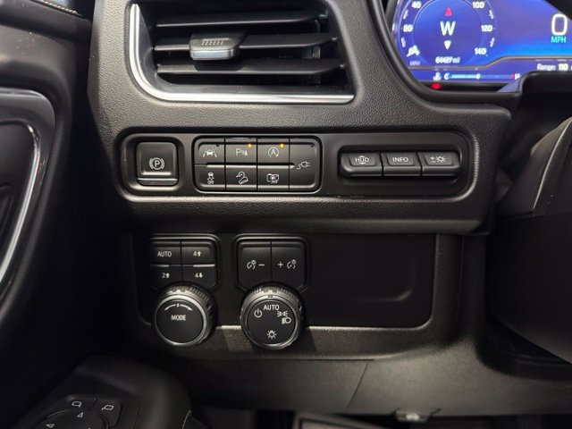 Used 2022 Chevrolet Tahoe Premier AWD/4WD image 18