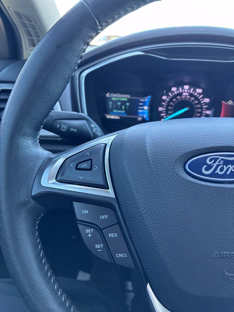 Used 2020 Ford Fusion SE w/ Equipment Group 151A FWD image 13