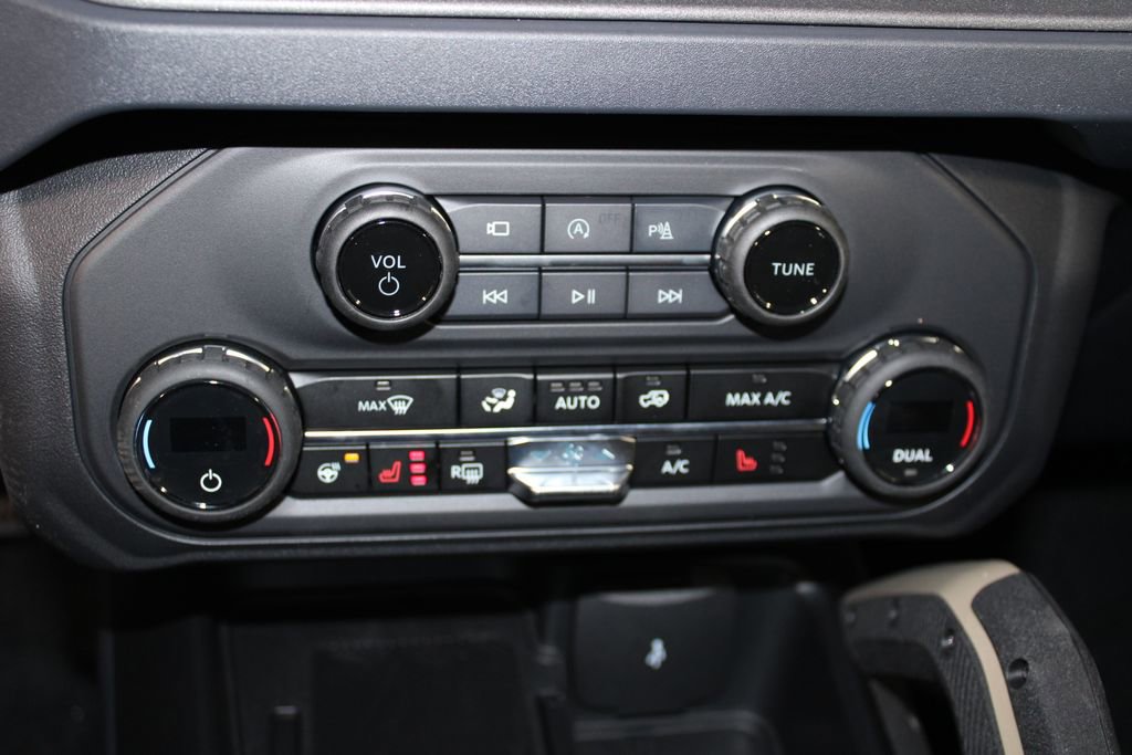 New 2025 Ford Bronco Badlands image 41