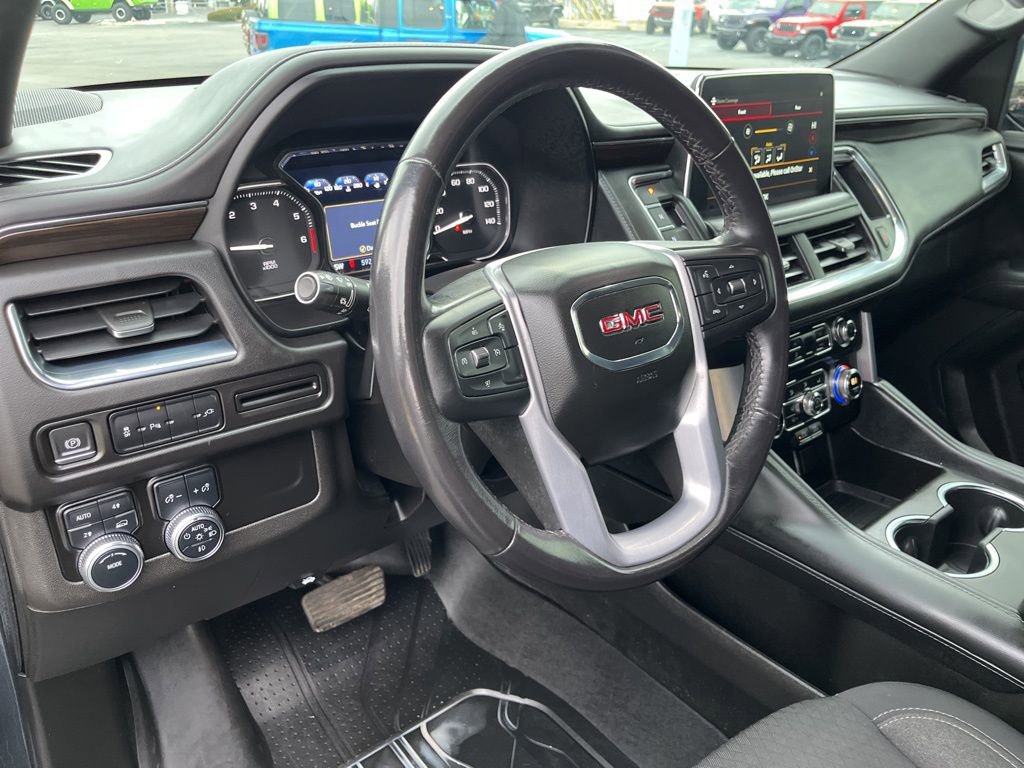 Used 2021 GMC Yukon XL SLE image 2