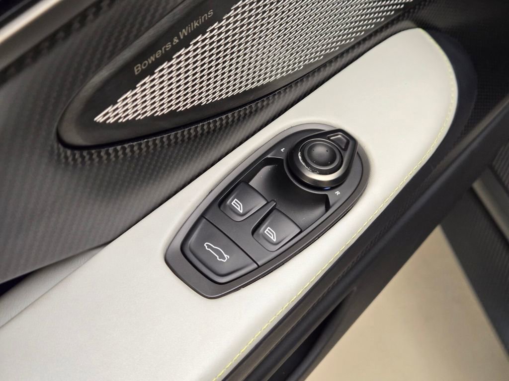 New 2025 Aston Martin Vanquish RWD image 37