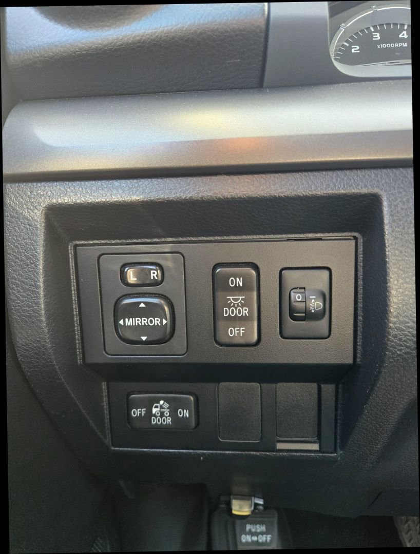 Used 2017 Toyota Tundra SR5 image 26