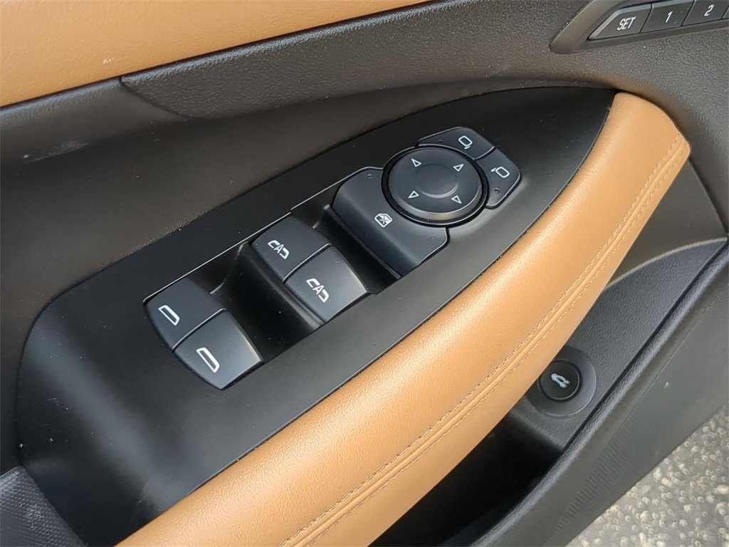 Used 2017 Buick LaCrosse Premium w/ Driver Confidence Package #2 image 26