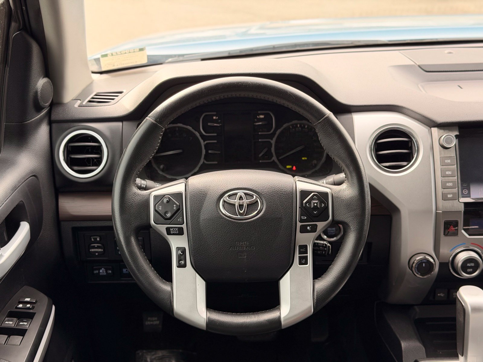 Used 2020 Toyota Tundra Limited w/ Limited Premium Package AWD/4WD image 37