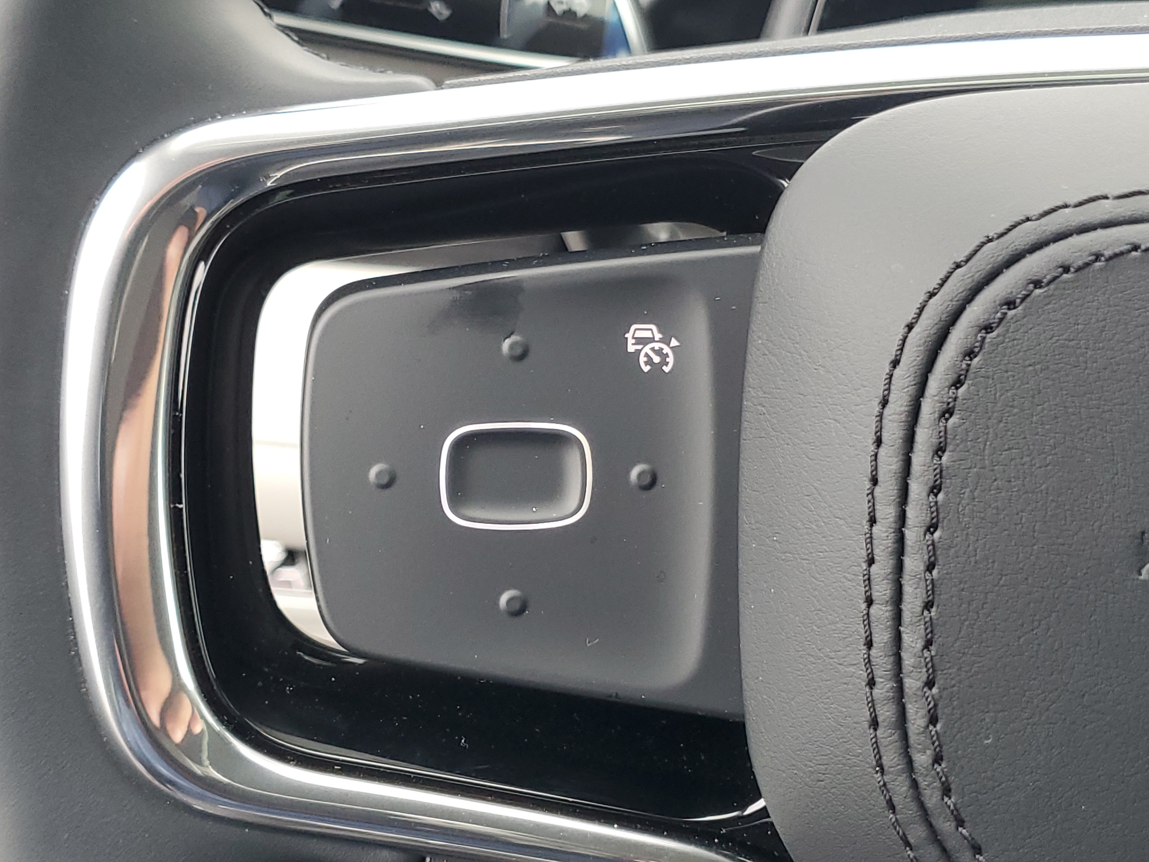 New 2026 Lincoln Nautilus Reserve AWD/4WD image 17