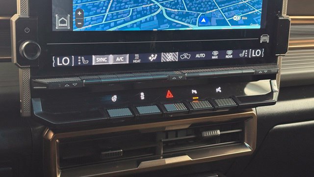 Used 2024 GMC Hummer EV 3X AWD/4WD image 39