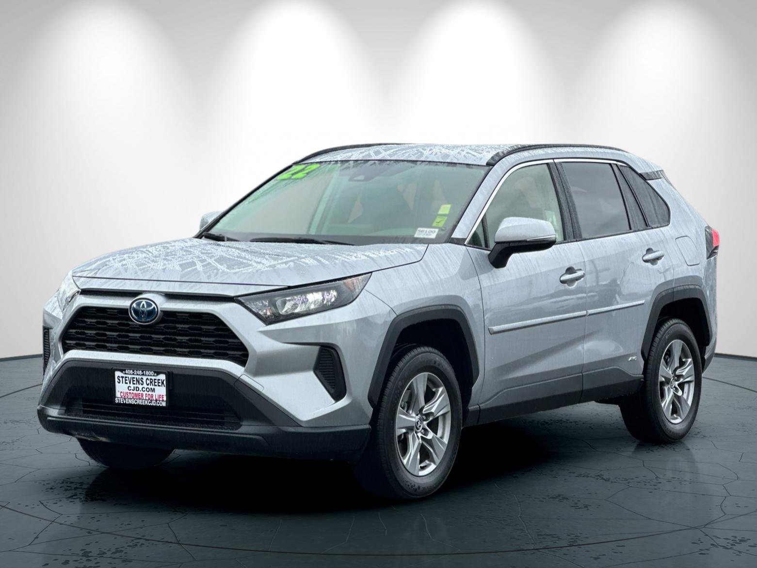 Used 2022 Toyota RAV4 LE image 8