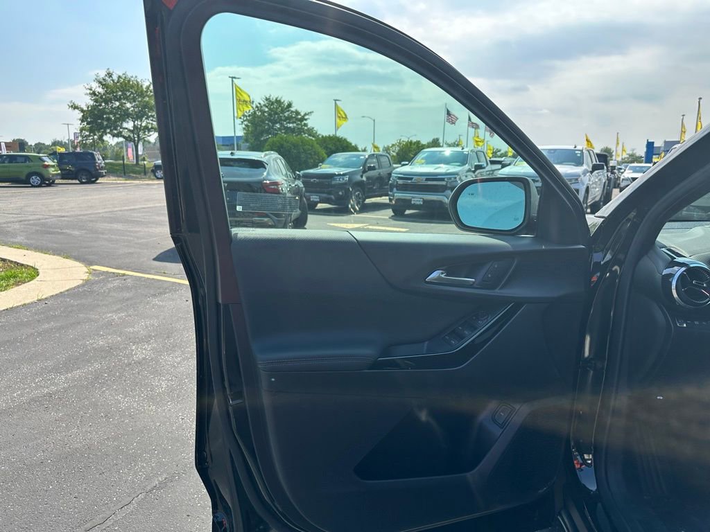 New 2026 Chevrolet Equinox LT w/ Convenience Package II image 14