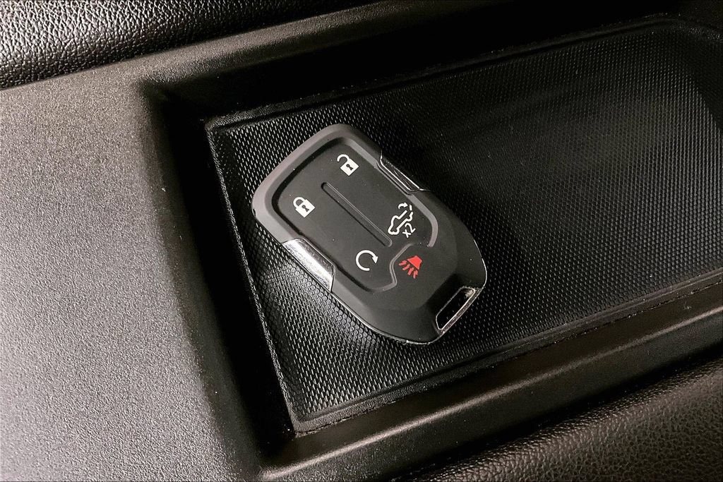 Used 2019 Chevrolet Silverado 1500 LT w/ All-Star Edition AWD/4WD image 34