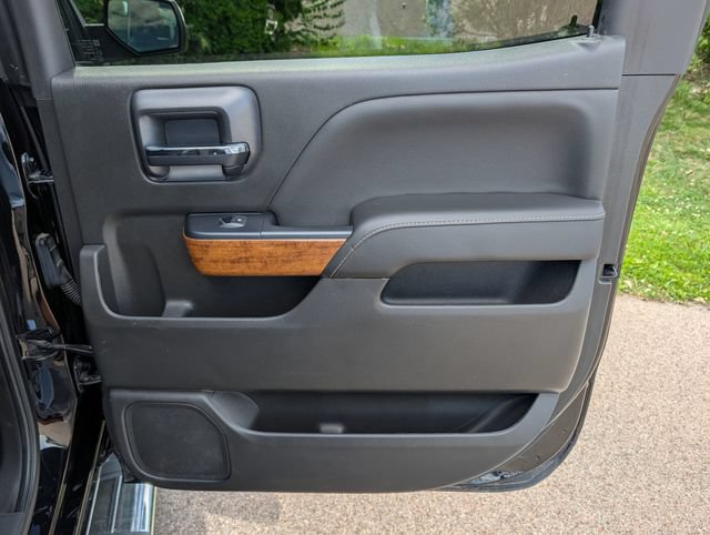 Used 2018 Chevrolet Silverado 1500 High Country AWD/4WD image 37
