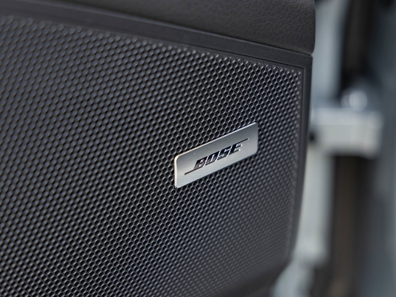 Certified 2025 Porsche Cayenne image 24