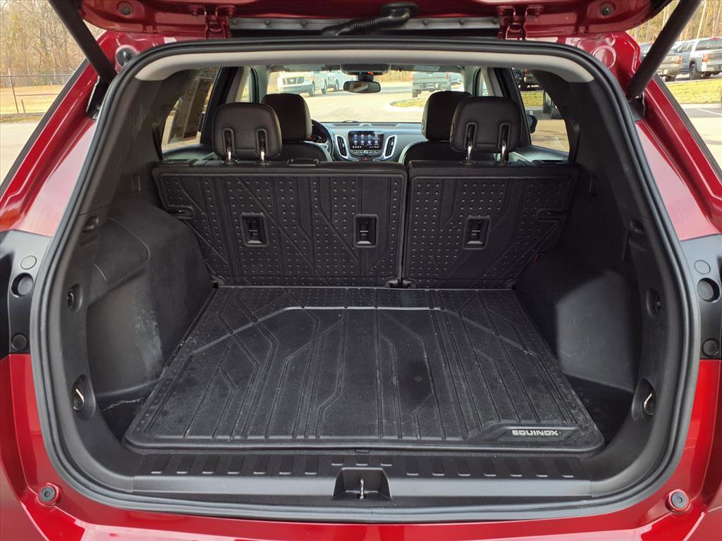 Used 2020 Chevrolet Equinox LT w/ Sport Edition image 26