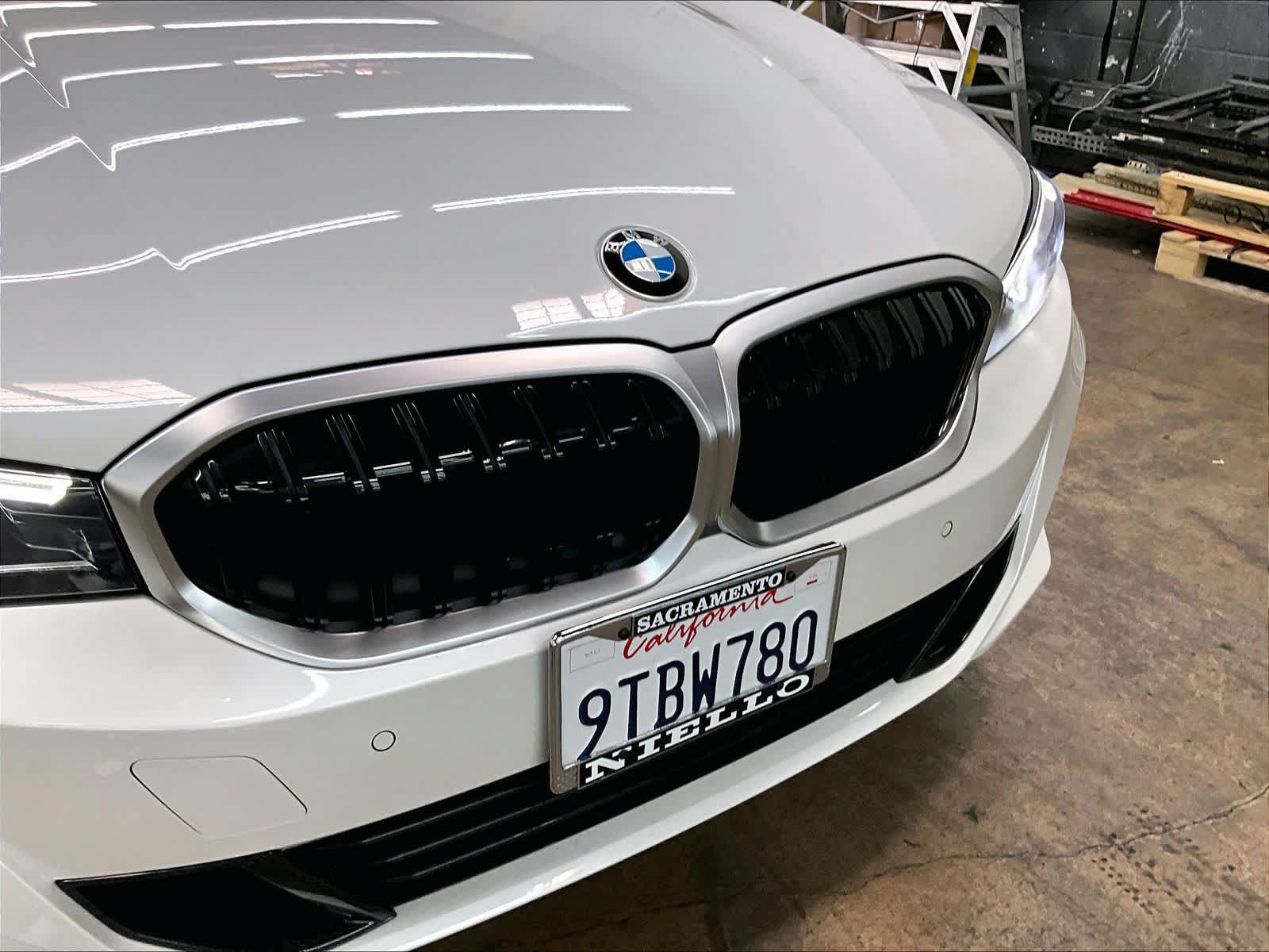 Used 2025 BMW 330i Sedan w/ Convenience Package RWD image 33