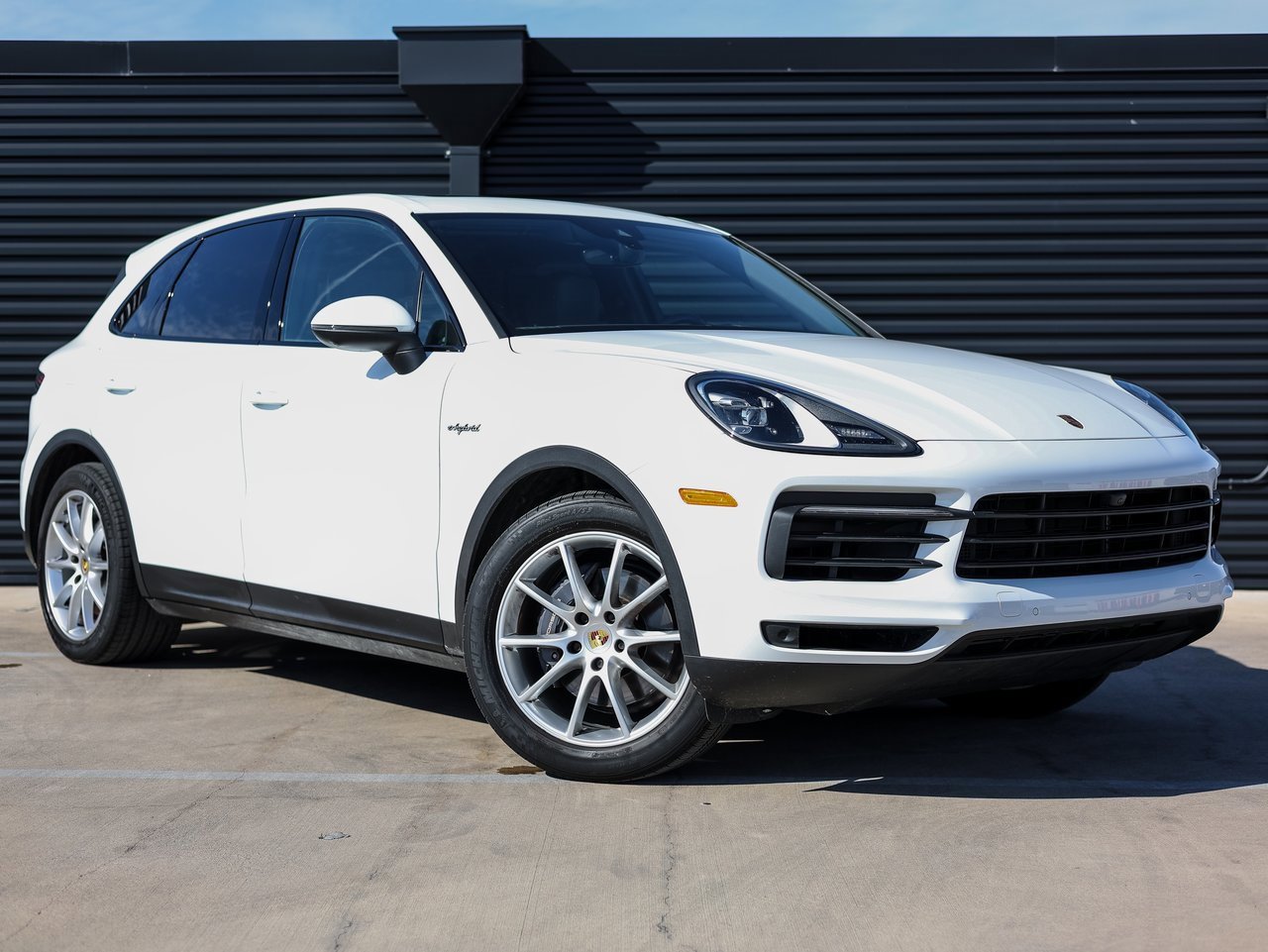 Certified 2022 Porsche Cayenne E-Hybrid image 9