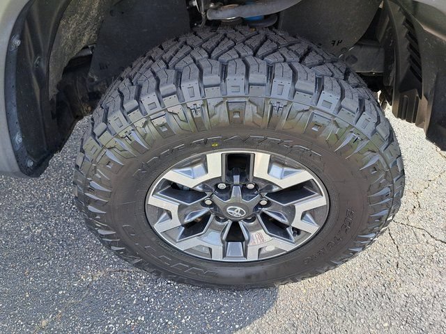 Used 2023 Toyota Tacoma TRD Off-Road AWD/4WD image 37