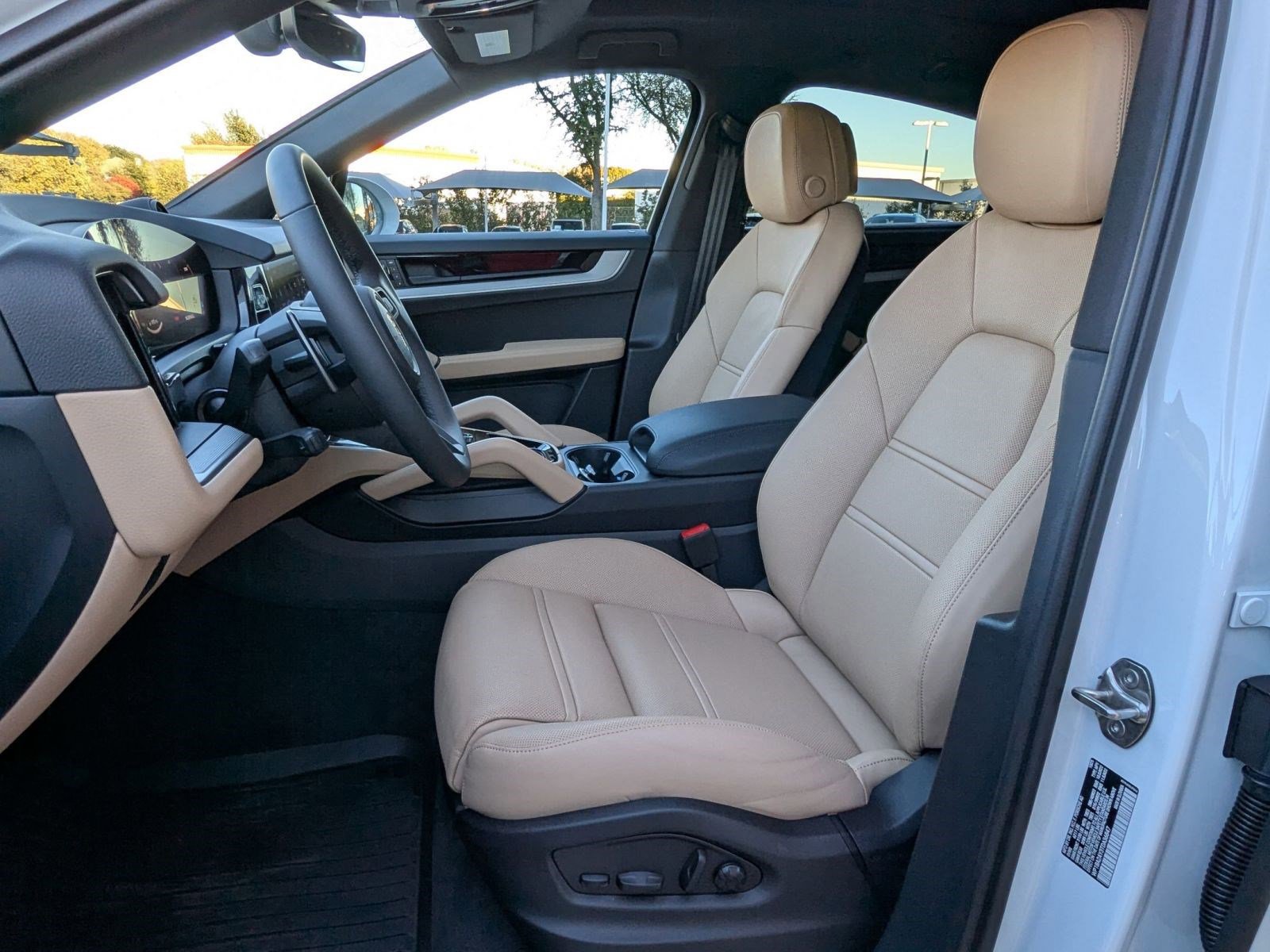 New 2026 Porsche Cayenne Coupe image 5