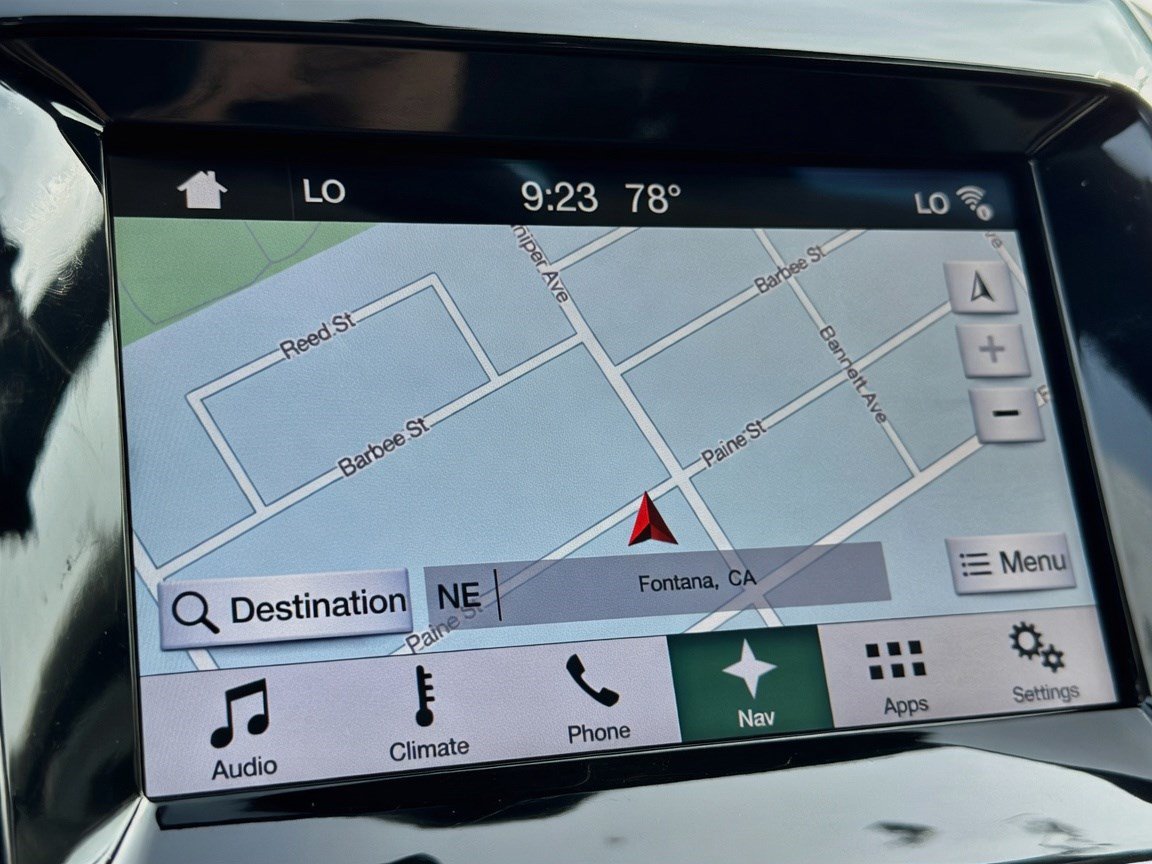 Used 2016 Ford Edge SEL w/ Equipment Group 201A FWD image 9