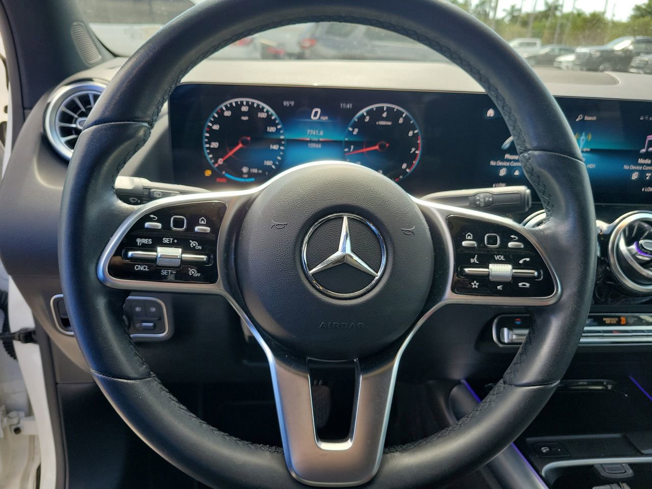 Certified 2022 Mercedes-Benz GLA 250 image 27