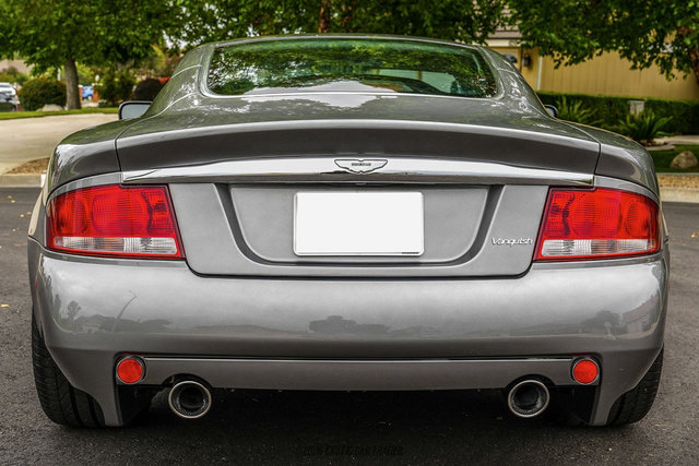 Used 2002 Aston Martin Vanquish RWD image 7