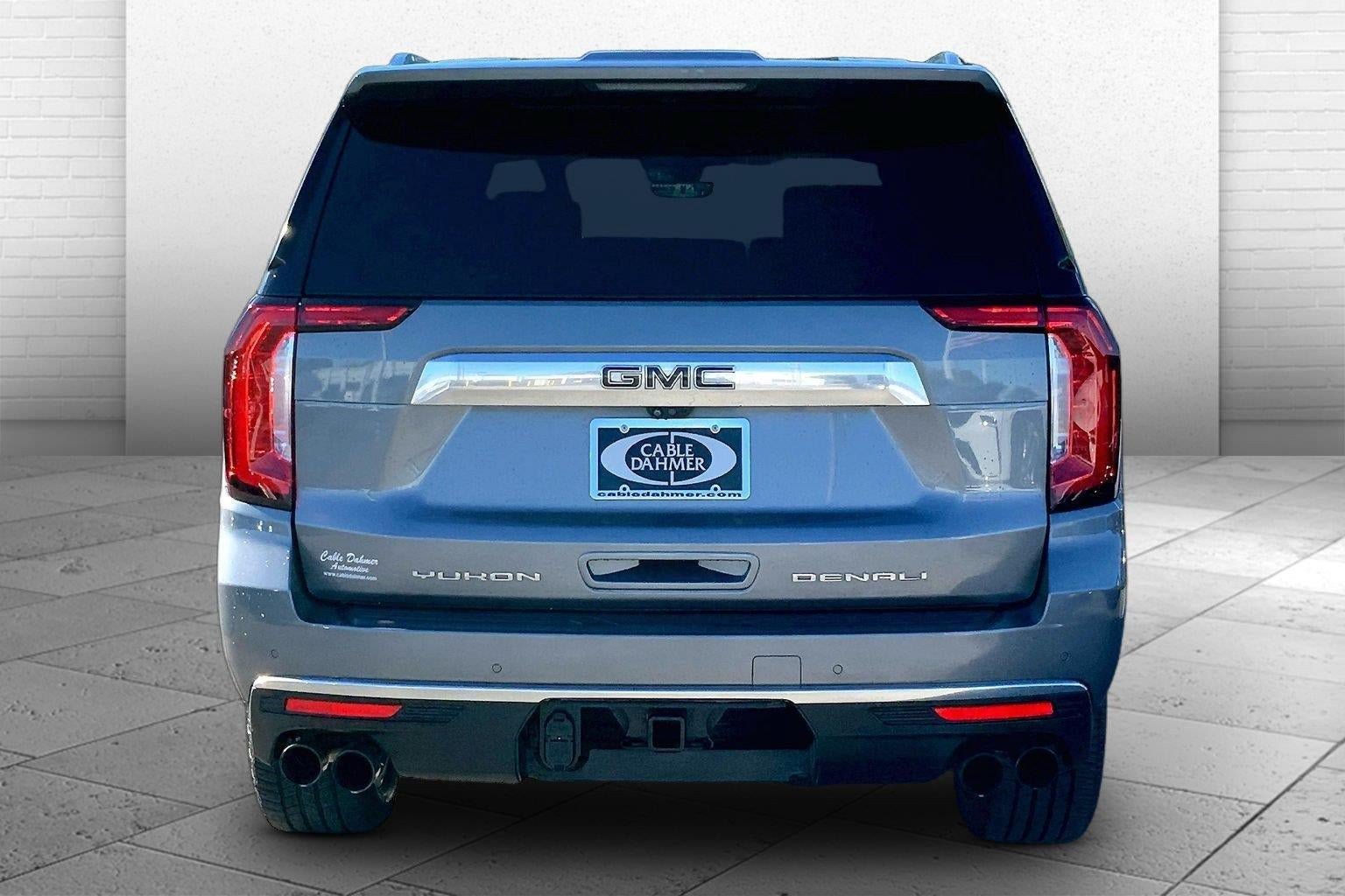 Used 2021 GMC Yukon Denali w/ Denali Ultimate Package AWD/4WD image 3