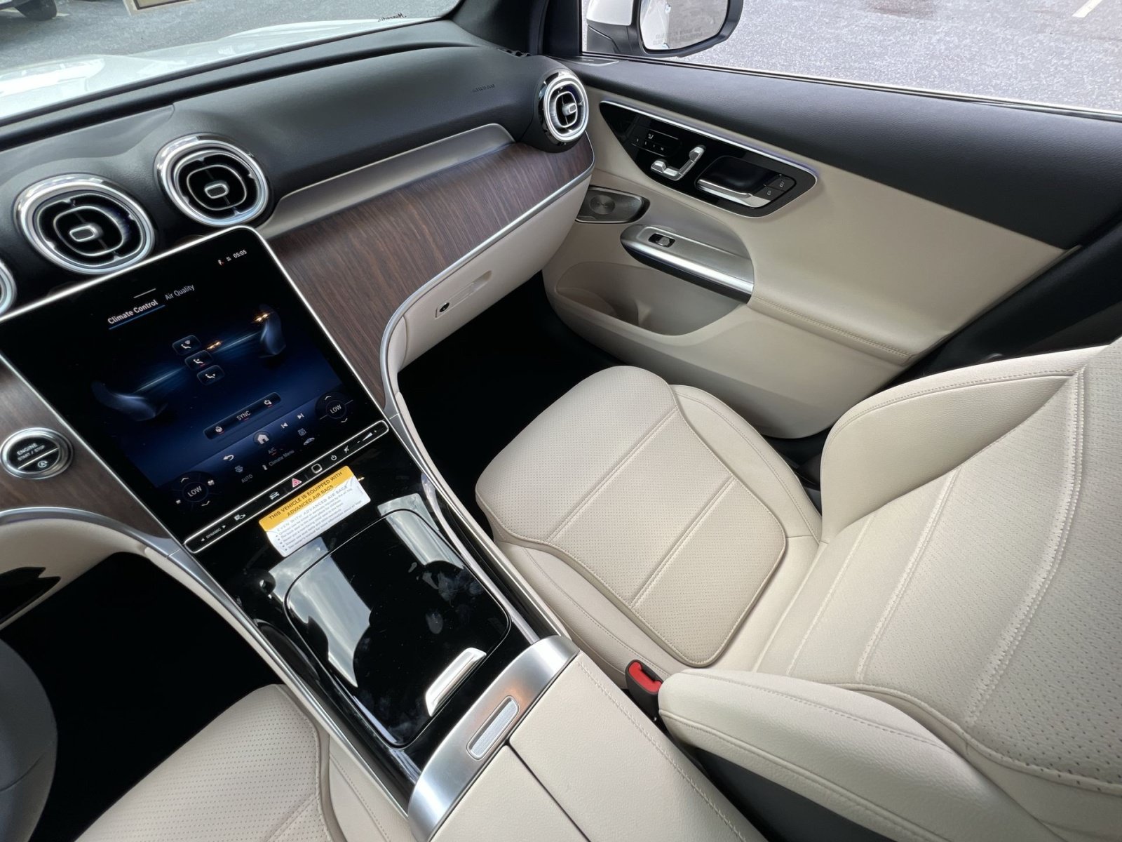 New 2026 Mercedes-Benz GLC 300 4MATIC image 14