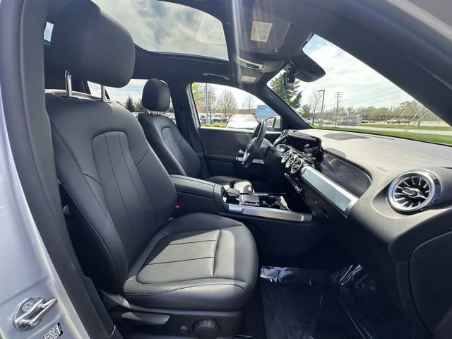 Certified 2022 Mercedes-Benz GLB 250 4MATIC image 29