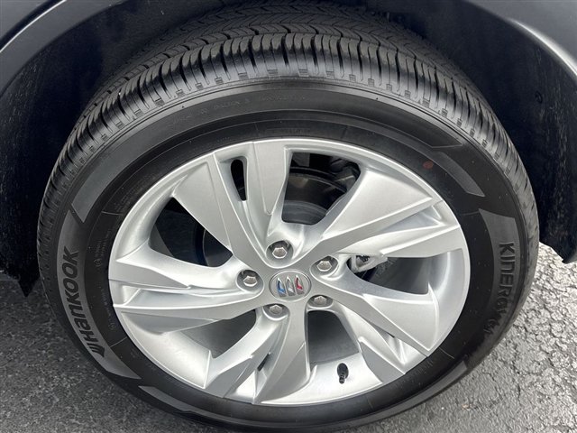 Certified 2024 Buick Encore GX Preferred w/ Comfort Package FWD image 31
