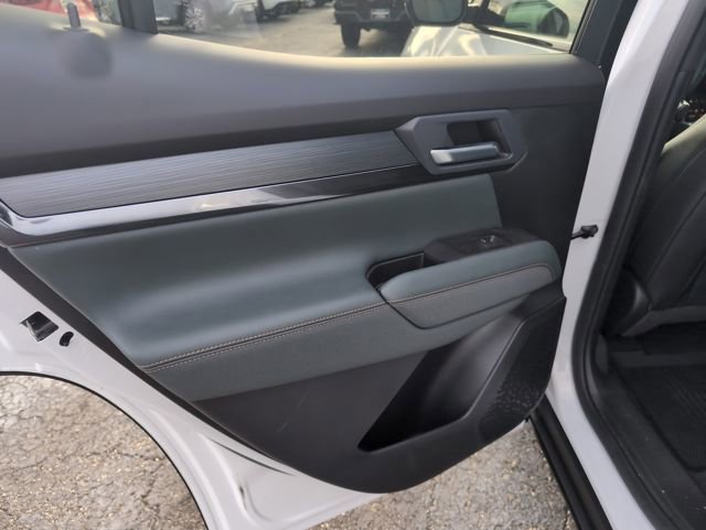 New 2026 GMC Terrain AT4 w/ Technology Package II AWD/4WD image 10