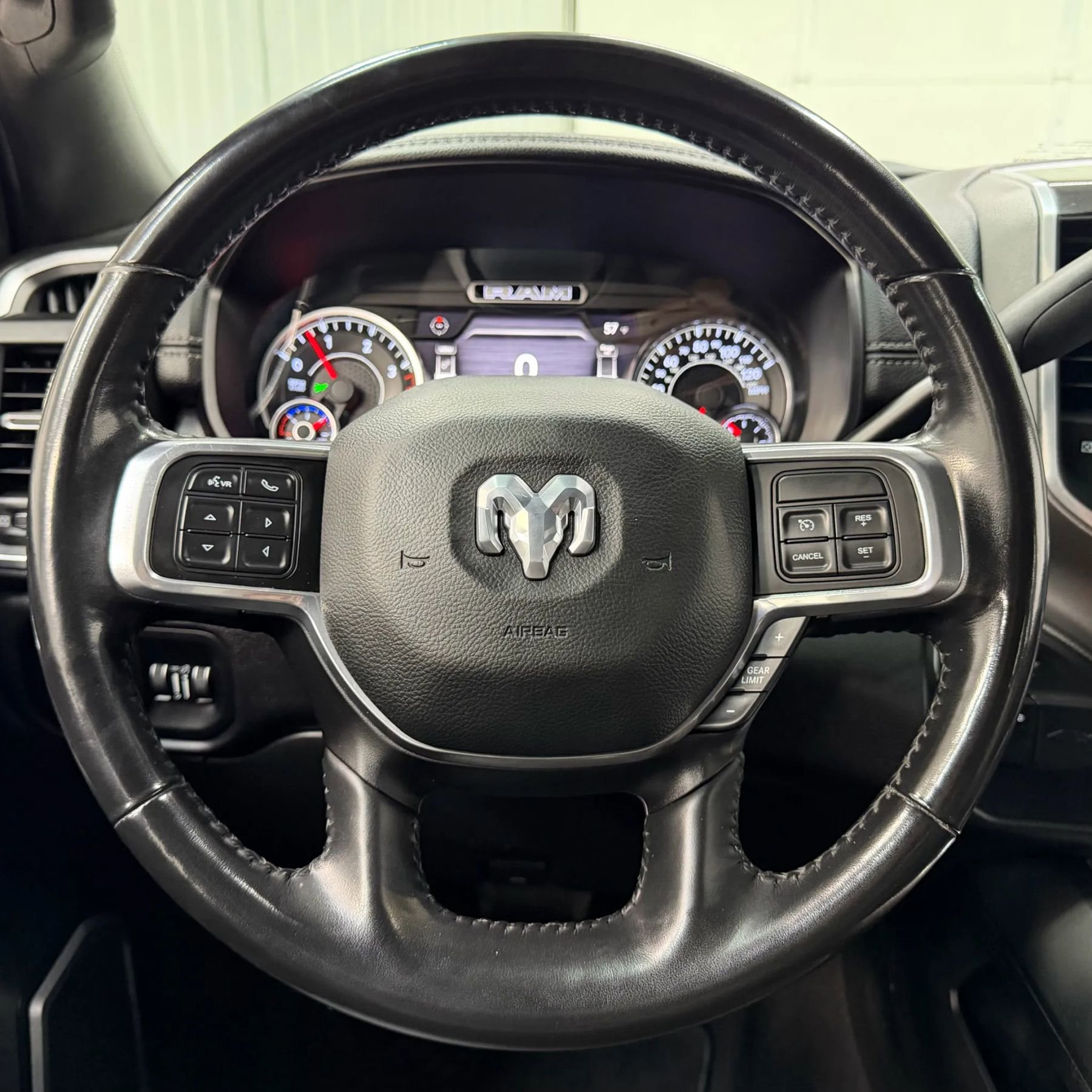 Used 2022 RAM 3500 Laramie w/ Night Edition image 20