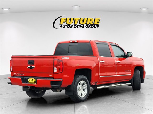 Used 2017 Chevrolet Silverado 1500 LTZ Z71 image 4