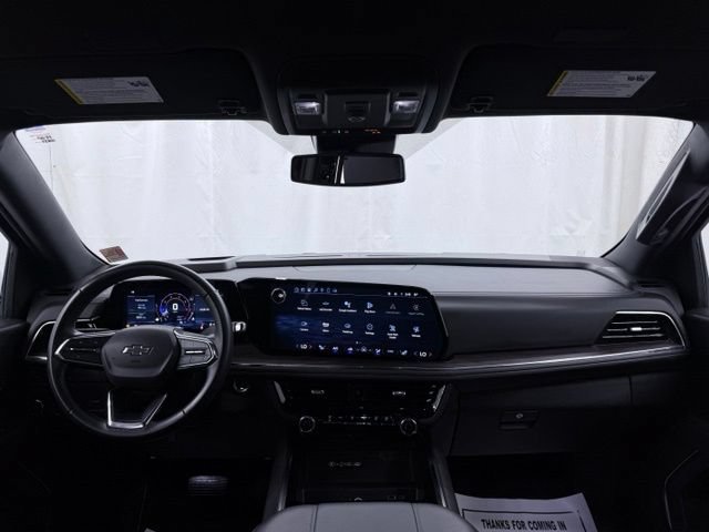 Used 2025 Chevrolet Suburban Z71 AWD/4WD image 33
