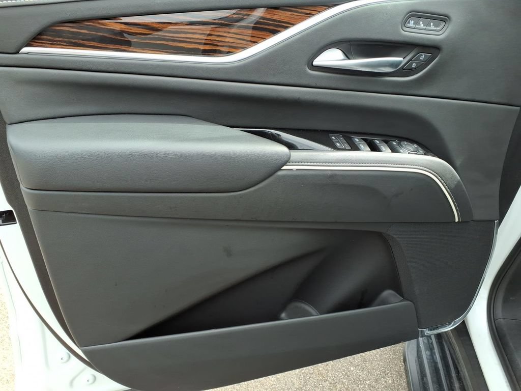 Used 2023 Cadillac Escalade Premium Luxury w/ LPO, Floor Liner Package AWD/4WD image 14