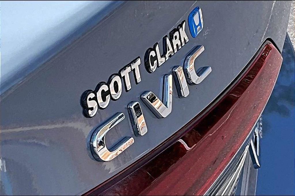 Used 2025 Honda Civic Sport image 24