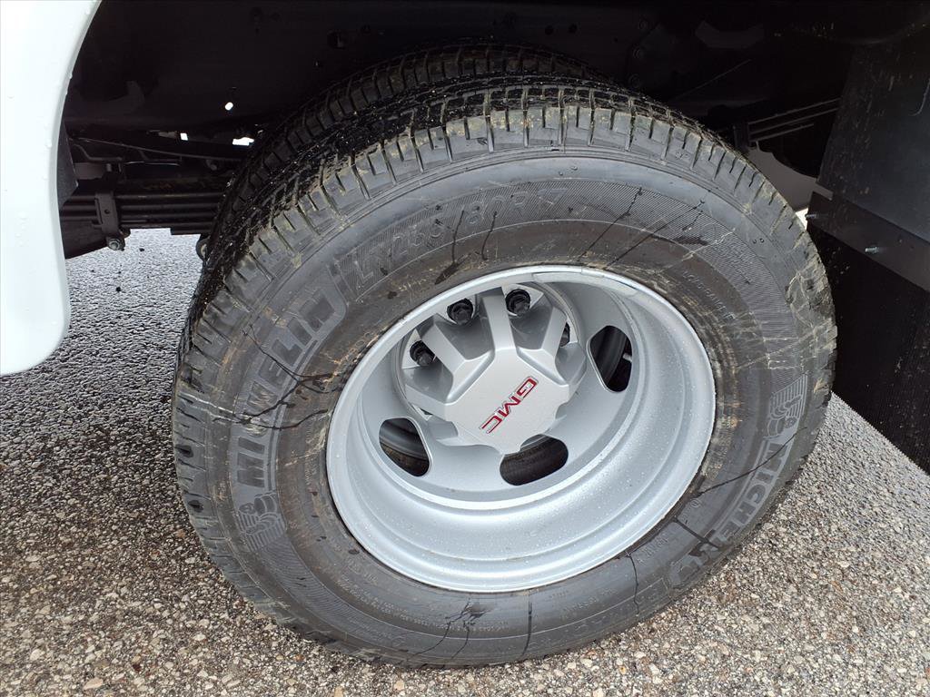 New 2026 GMC Sierra 3500 Pro w/ Convenience Package image 26