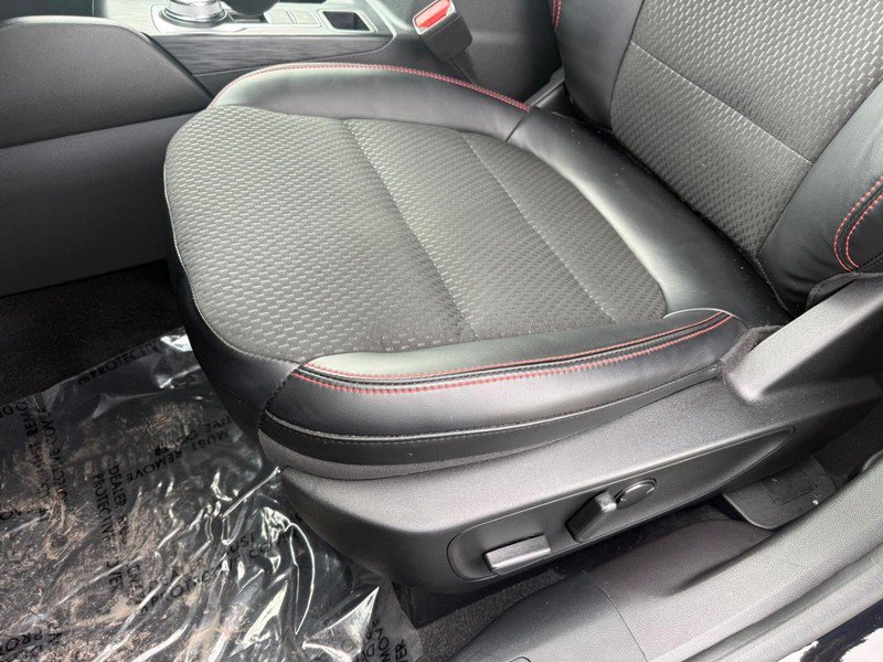 Certified 2023 Ford Escape ST-Line w/ Tech Pack #1 AWD/4WD image 29