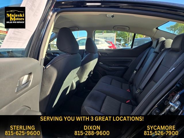 Used 2024 Nissan Altima 2.5 SV image 24