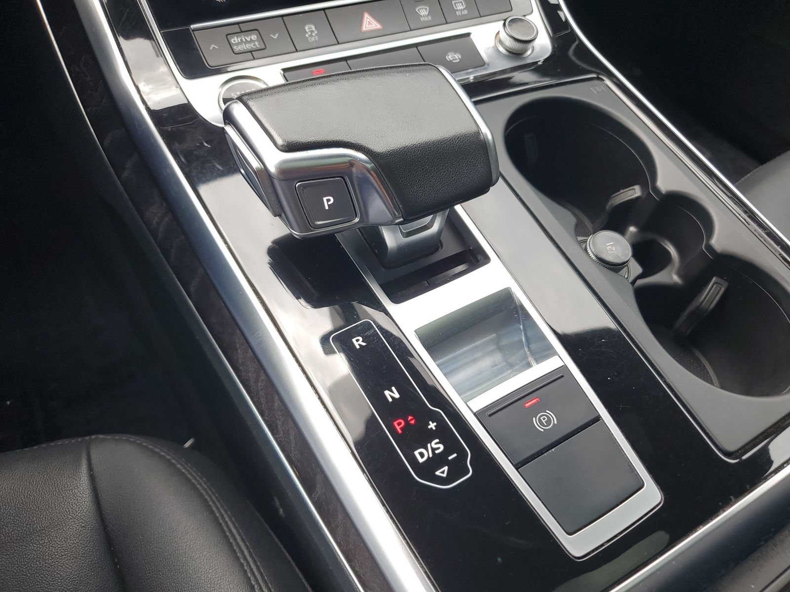 Used 2022 Audi Q7 2.0T Premium w/ Convenience Package AWD/4WD image 27