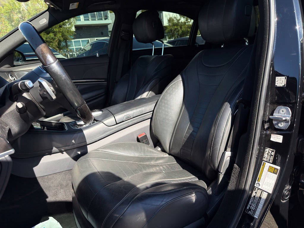 Used 2019 Mercedes-Benz S 560 Sedan image 19