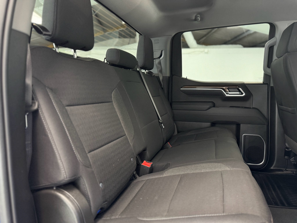 Used 2026 Chevrolet Silverado 1500 RST AWD/4WD image 31