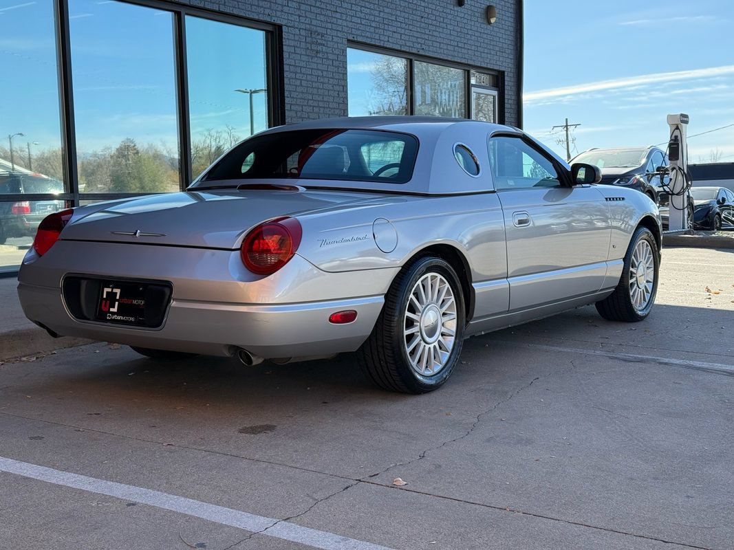 Used 2004 Ford Thunderbird RWD image 12