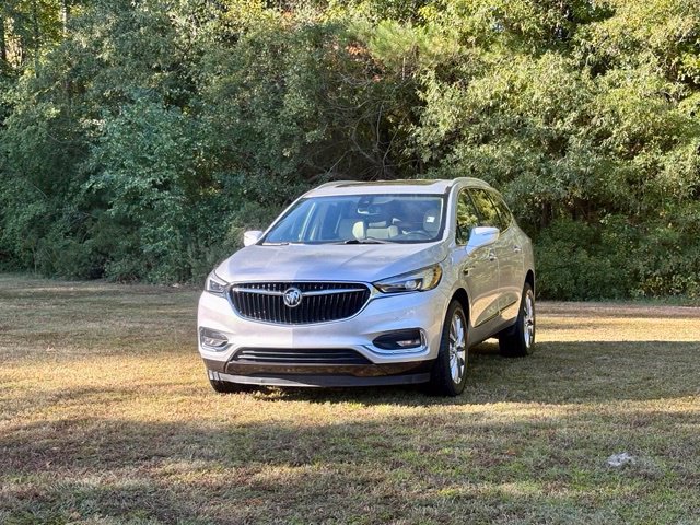 Used 2020 Buick Enclave Premium w/ Sun and Sites Package FWD image 1