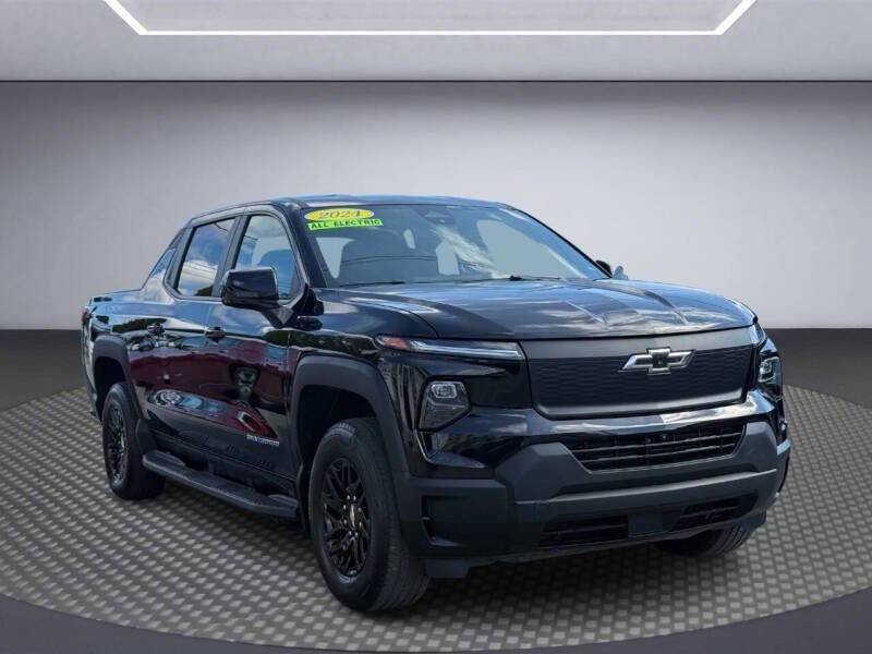 Used 2024 Chevrolet Silverado EV W/T image 1