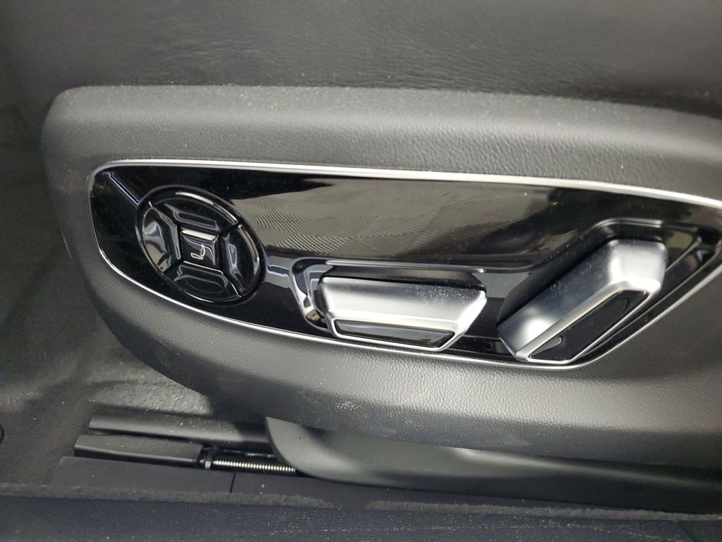 New 2026 Audi A8 L 3.0T image 21