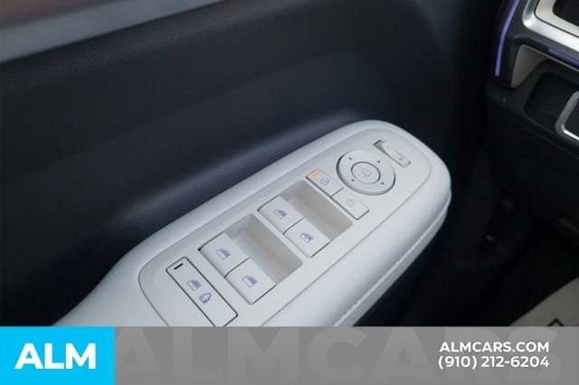 Certified 2025 Hyundai Santa Fe Limited image 31