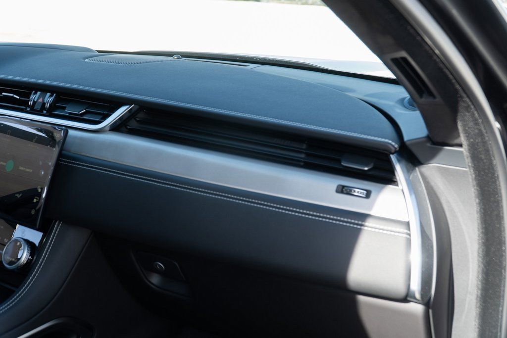 Used 2025 Jaguar F-PACE R-Dynamic S AWD/4WD image 20