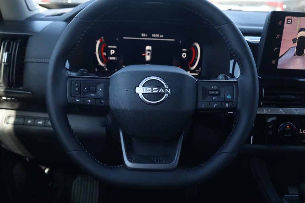 New 2026 Nissan Pathfinder Platinum AWD/4WD image 8