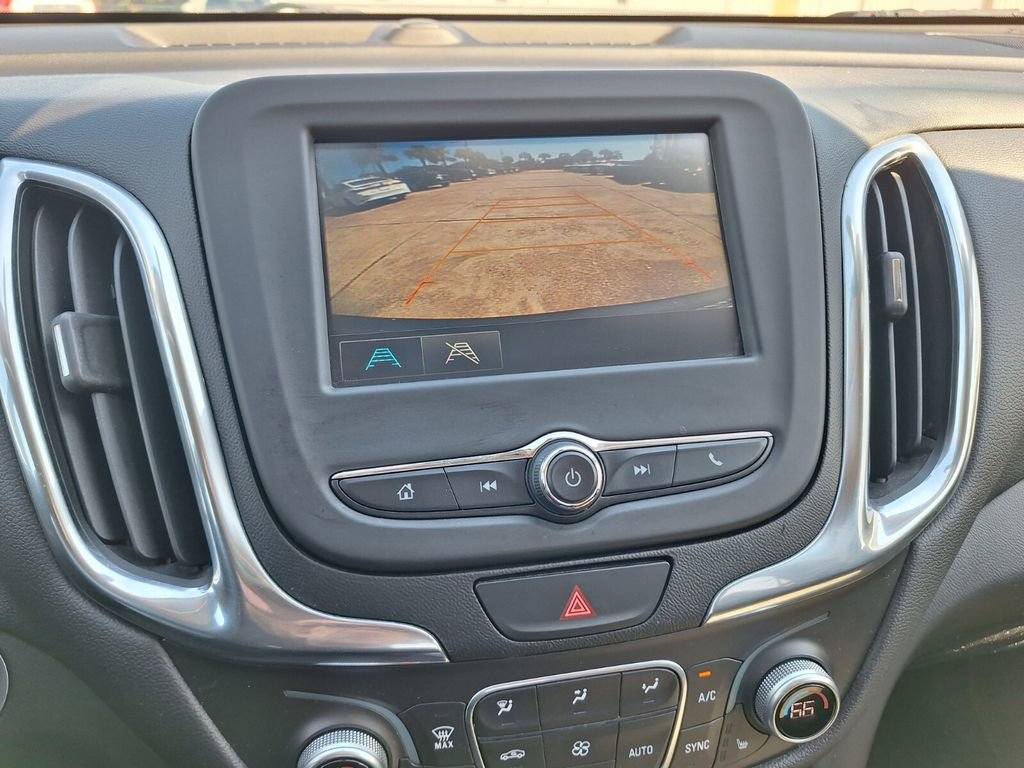 Used 2018 Chevrolet Equinox LT image 15