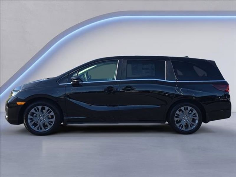 New 2026 Honda Odyssey Touring video 2