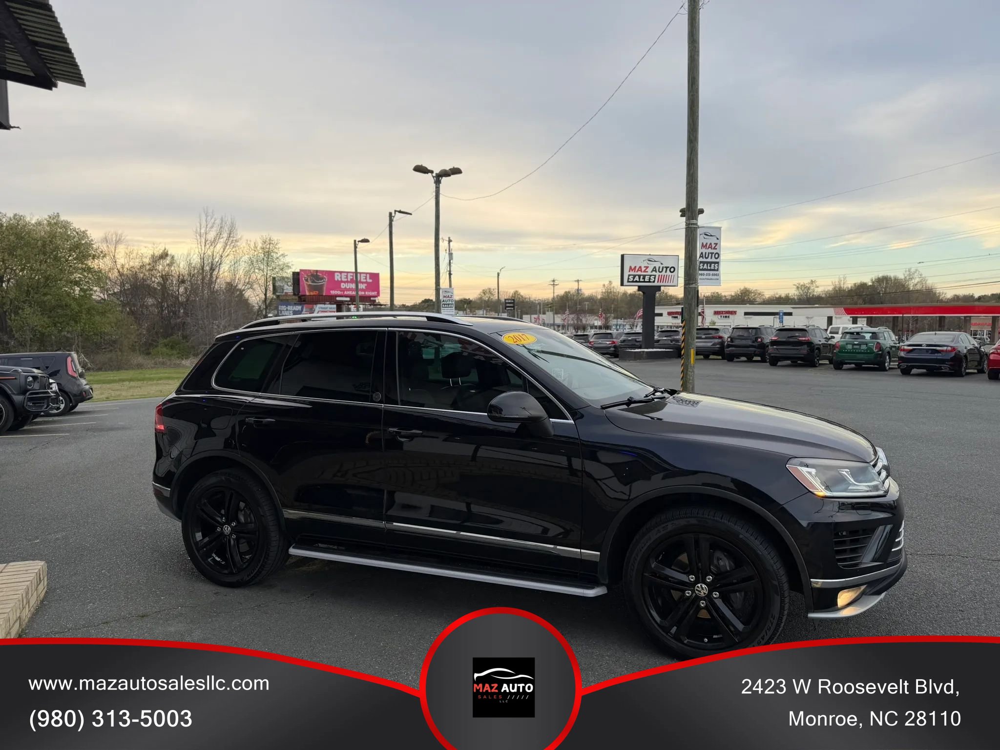 Used 2017 Volkswagen Touareg Wolfsburg Edition AWD/4WD image 3