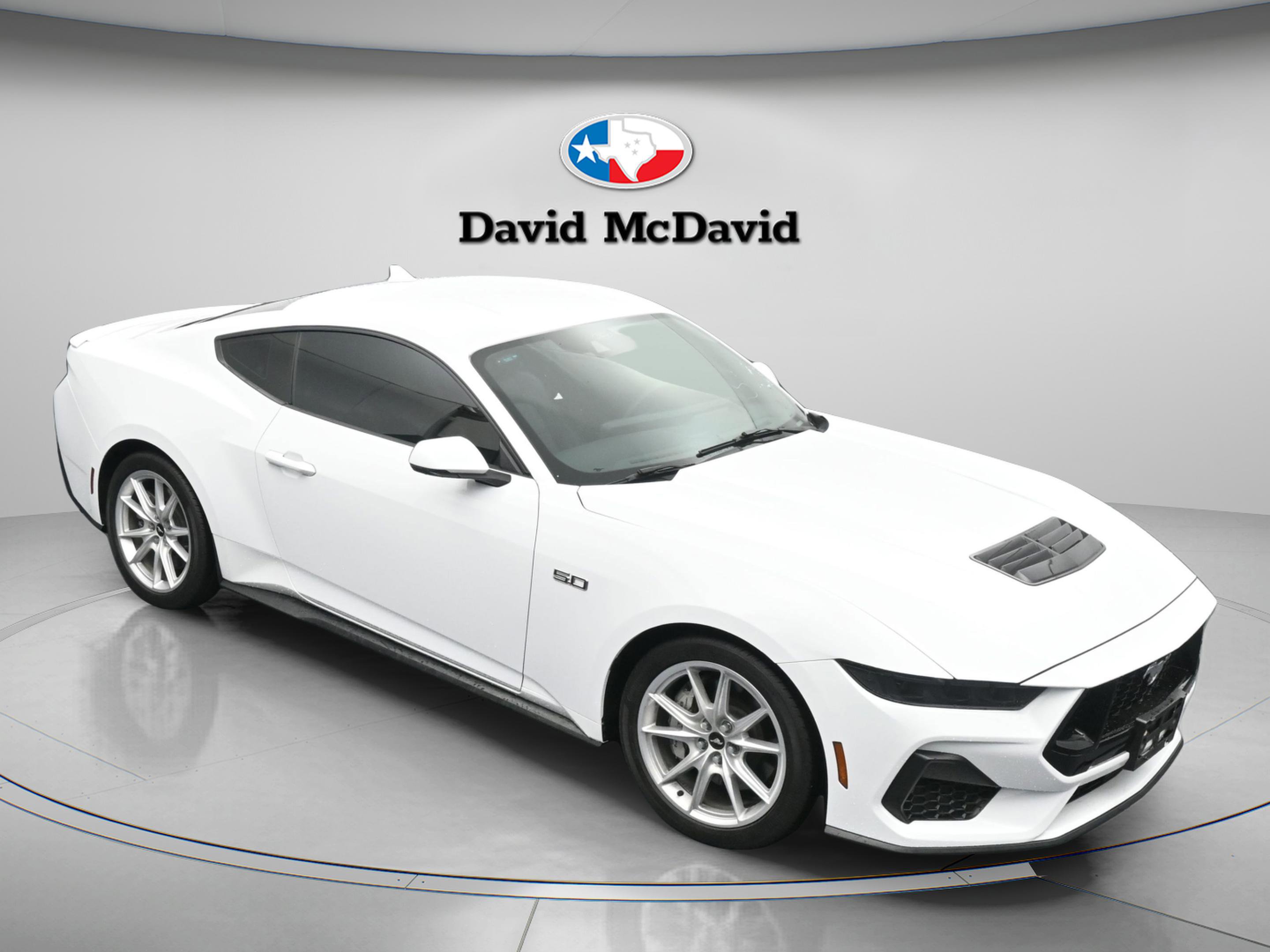 Used 2025 Ford Mustang GT Premium RWD image 32
